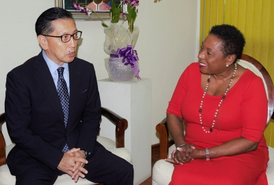 Welcome to Jamaica. The Honourable Olivia Grange, the Minister of Culture, Gender, Entertainment and Sport in conversation with His Excellency Hiromasa Yamazaki, the new Ambassador of Japan to Jamaica. Ambassador Yamazaki paid a Courtesy Call on the Minister earlier today (Wednesday) at her offices in Kingston.